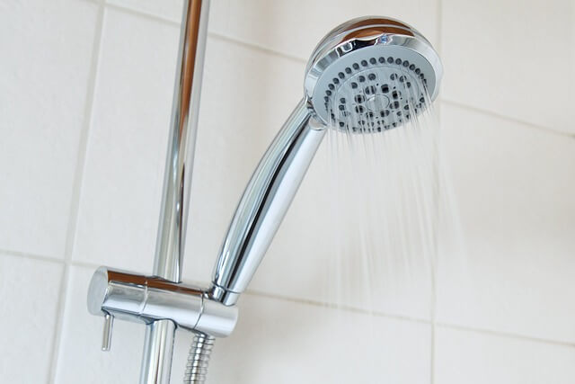 Revitalize Your Showering Experience with These Showerhead Cleaning Tips