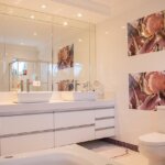 Essential Tips for Maintaining a Spotless Bathroom